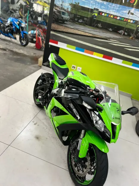 KAWASAKI ZX 10 R NINJA, Foto 11