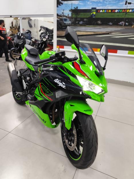 KAWASAKI ZX-4R , Foto 12 KAWASAKI ZX-4R , Foto 12