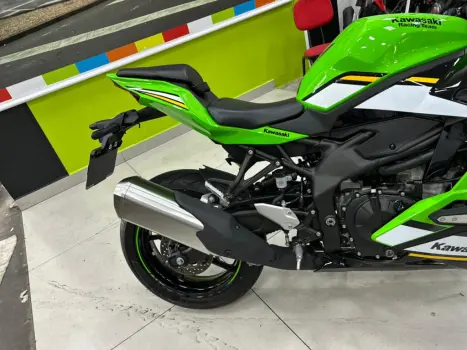 KAWASAKI ZX-4R , Foto 9 KAWASAKI ZX-4R , Foto 9