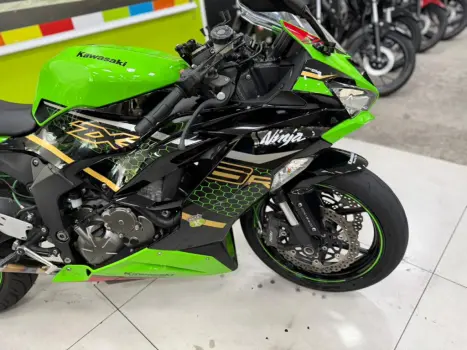 KAWASAKI ZX 6 600, Foto 4