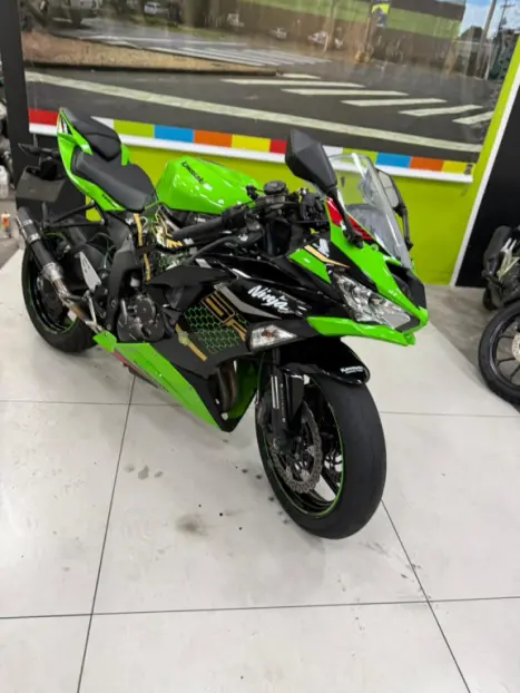 KAWASAKI ZX 6 600, Foto 6