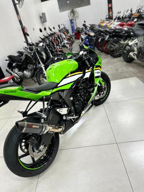 KAWASAKI ZX 6 R 600, Foto 2