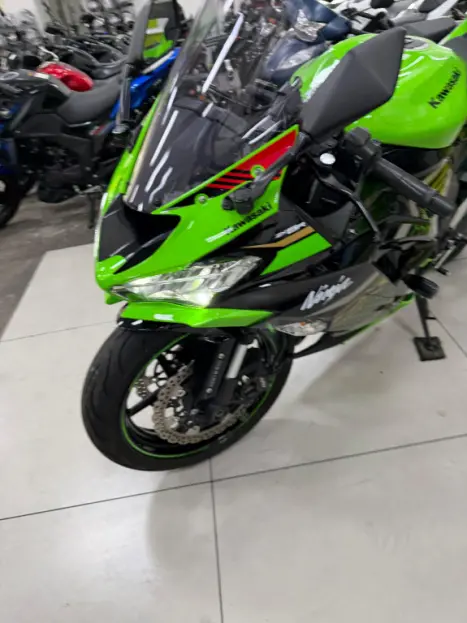 KAWASAKI ZX 6 R 636, Foto 8