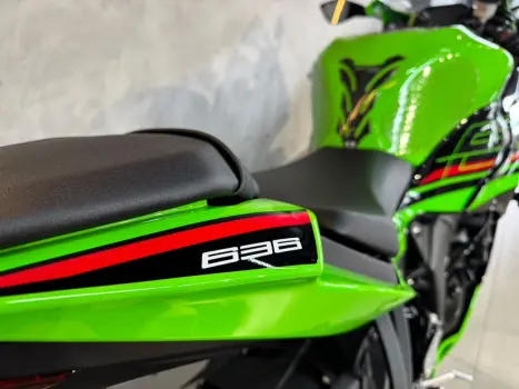 KAWASAKI ZX 6 R 636, Foto 4