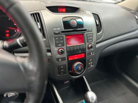 KIA Cerato Sedan 1.6 16V 4P SX2 AUTOMTICO, Foto 8