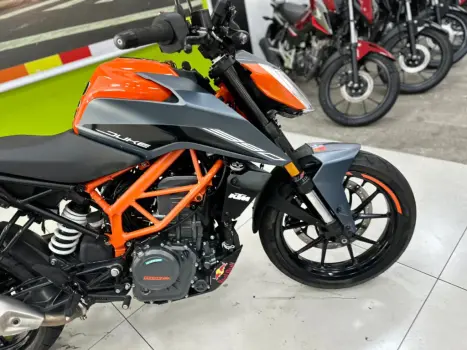 KTM 390 Duke , Foto 8