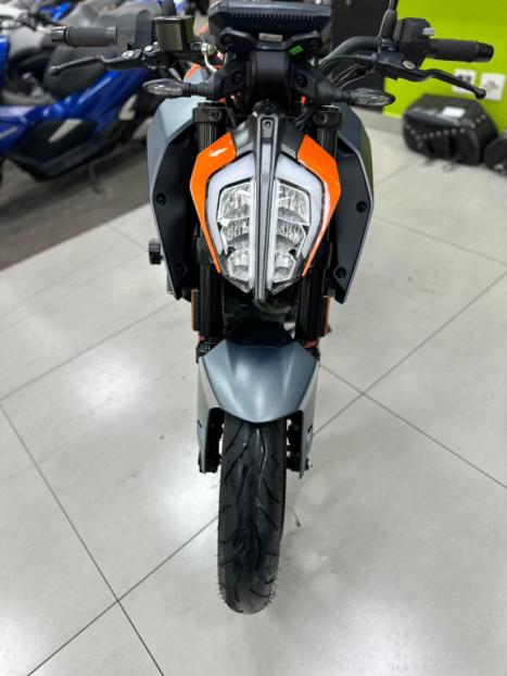 KTM 390 Duke , Foto 9