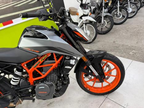 KTM 390 Duke , Foto 3