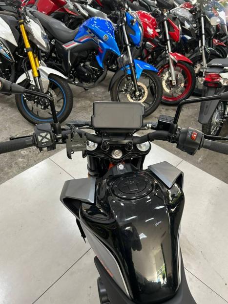 KTM 390 Duke , Foto 4