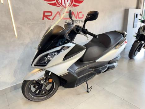 KYMCO Downtown 300i ABS, Foto 2