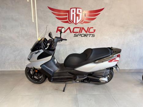 KYMCO Downtown 300i ABS, Foto 4