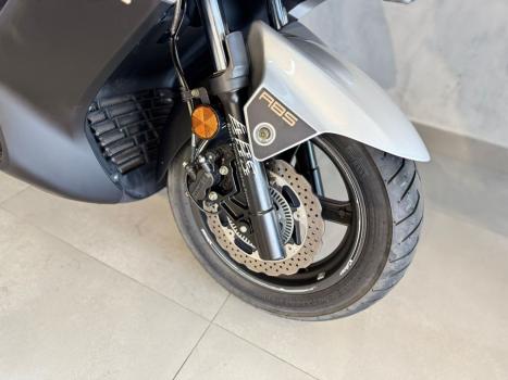 KYMCO Downtown 300i ABS, Foto 6