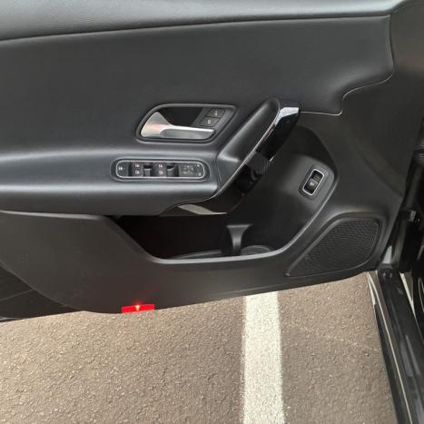 MERCEDES-BENZ A 200 Sedan 1.3 16V 4P CGI STYLE 7G-TRONIC DCT AUTOM�TICO, Foto 17