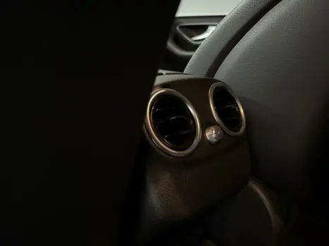 MERCEDES-BENZ C 180 1.6 16V 4P CGI AVANTGARDE TURBO AUTOMTICO, Foto 16