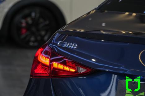 MERCEDES-BENZ C 300 2.0 16V 4P EQ BOOST TURBO H�BRIDO AMG LINE 9G-TRONIC AUTOM�TICO, Foto 27