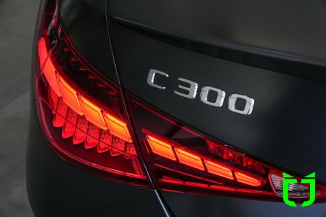 MERCEDES-BENZ C 300 2.0 16V 4P EQ BOOST TURBO H�BRIDO AMG LINE 9G-TRONIC AUTOM�TICO, Foto 27
