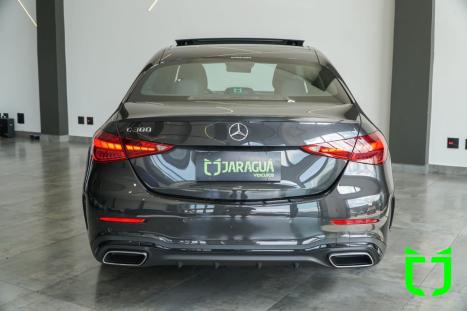 MERCEDES-BENZ C 300 2.0 16V 4P EQ BOOST TURBO H�BRIDO AMG LINE 9G-TRONIC AUTOM�TICO, Foto 6