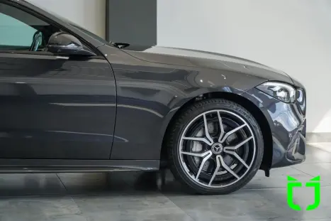 MERCEDES-BENZ C 300 2.0 16V 4P EQ BOOST TURBO H�BRIDO AMG LINE 9G-TRONIC AUTOM�TICO, Foto 9