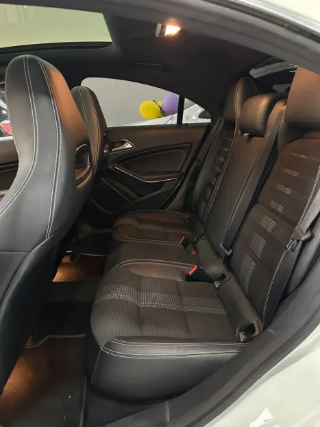 MERCEDES-BENZ CLA 200 1.6 16V 4P CGI 7-G TRONIC DCT AUTOMTICO, Foto 14