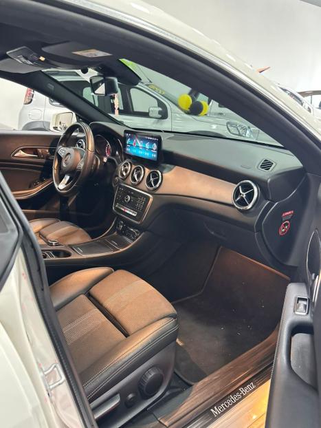 MERCEDES-BENZ CLA 200 1.6 16V 4P CGI 7-G TRONIC AUTOM�TICO DCT, Foto 12