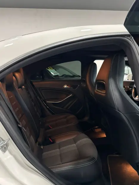 MERCEDES-BENZ CLA 200 1.6 16V 4P CGI 7-G TRONIC AUTOM�TICO DCT, Foto 14