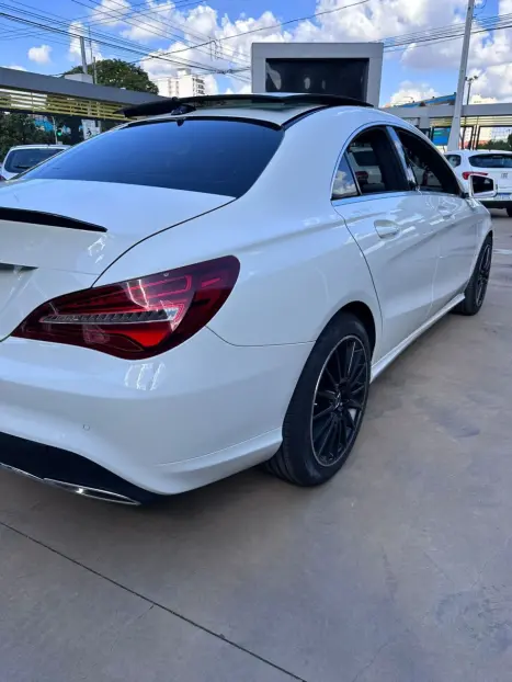 MERCEDES-BENZ CLA 200 1.6 16V 4P CGI 7-G TRONIC AUTOM�TICO DCT, Foto 8