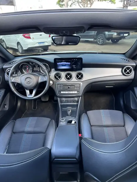 MERCEDES-BENZ CLA 200 1.6 16V 4P CGI 7-G TRONIC AUTOM�TICO DCT, Foto 9