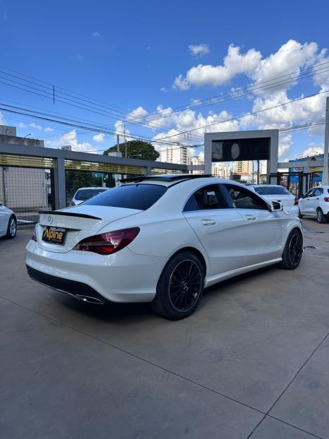 MERCEDES-BENZ CLA 200 1.6 16V 4P CGI 7-G TRONIC AUTOM�TICO DCT, Foto 6