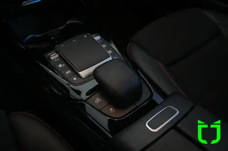 MERCEDES-BENZ CLA 45 AMG 2.0 16V 4P TURBOCHARGED AUTOMÁTICO, Foto 16