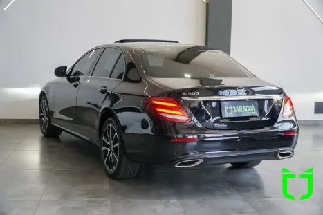 MERCEDES-BENZ E 300 2.0 16V 4P AVANTGARDE 9G-TRONIC AUTOMÁTICO, Foto 5 MERCEDES-BENZ E 300 2.0 16V 4P AVANTGARDE 9G-TRONIC AUTOMÁTICO, Foto 5