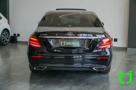 MERCEDES-BENZ E 300 2.0 16V 4P AVANTGARDE 9G-TRONIC AUTOMÁTICO, Foto 6 MERCEDES-BENZ E 300 2.0 16V 4P AVANTGARDE 9G-TRONIC AUTOMÁTICO, Foto 6