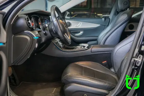 MERCEDES-BENZ E 300 2.0 16V 4P AVANTGARDE 9G-TRONIC AUTOMÁTICO, Foto 31 MERCEDES-BENZ E 300 2.0 16V 4P AVANTGARDE 9G-TRONIC AUTOMÁTICO, Foto 31