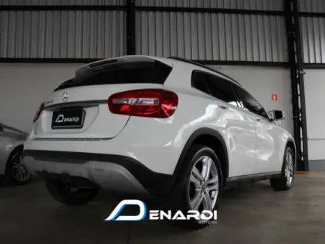 MERCEDES-BENZ GLA 200 1.6 16V 4P CGI STYLE TURBO AUTOMÁTICO, Foto 2 MERCEDES-BENZ GLA 200 1.6 16V 4P CGI STYLE TURBO AUTOMÁTICO, Foto 2
