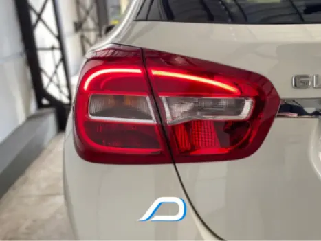 MERCEDES-BENZ GLA 200 1.6 16V 4P CGI STYLE TURBO AUTOMÁTICO, Foto 10 MERCEDES-BENZ GLA 200 1.6 16V 4P CGI STYLE TURBO AUTOMÁTICO, Foto 10