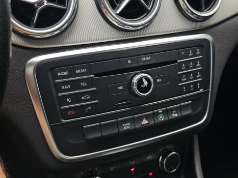 MERCEDES-BENZ GLA 200 1.6 16V 4P FLEX CGI NIGHT TURBO AUTOMTICO, Foto 4