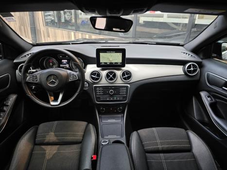 MERCEDES-BENZ GLA 200 1.6 16V 4P FLEX CGI NIGHT TURBO AUTOMTICO, Foto 9