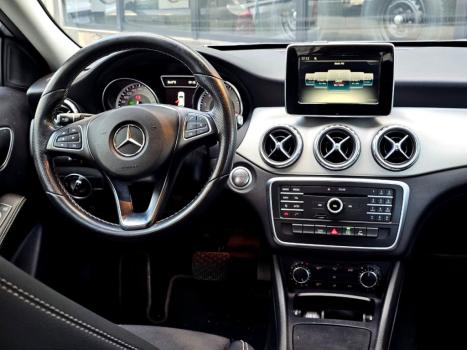 MERCEDES-BENZ GLA 200 1.6 16V 4P FLEX CGI ADVANCE TURBO AUTOM�TICO, Foto 4