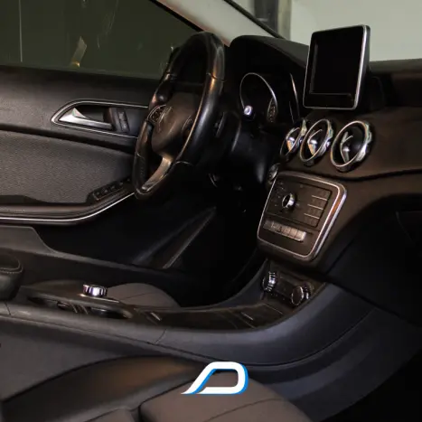 MERCEDES-BENZ GLA 200 1.6 16V 4P FLEX CGI STYLE TURBO AUTOM�TICO, Foto 8