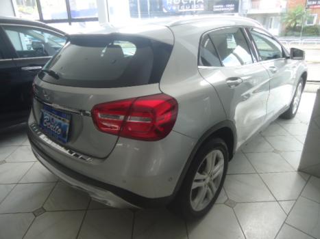 MERCEDES-BENZ GLA 200 1.6 16V 4P FLEX CGI VISION TURBO AUTOM�TICO, Foto 6