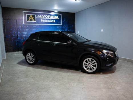 MERCEDES-BENZ GLA 200 1.6 16V 4P FLEX CGI ADVANCE TURBO AUTOM�TICO, Foto 2