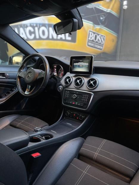 MERCEDES-BENZ GLA 200 1.6 16V 4P CGI ADVANCE TURBO AUTOM�TICO, Foto 19