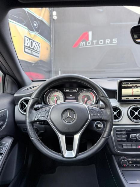 MERCEDES-BENZ GLA 200 1.6 16V 4P CGI VISION TURBO AUTOM�TICO, Foto 22