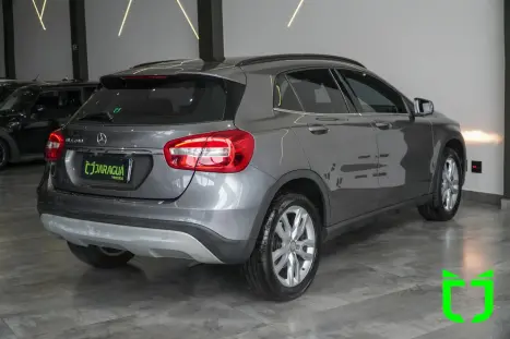 MERCEDES-BENZ GLA 200 1.6 16V 4P CGI STYLE TURBO AUTOM�TICO, Foto 6