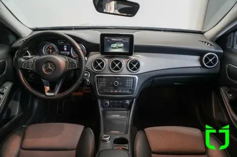 MERCEDES-BENZ GLA 200 1.6 16V 4P CGI STYLE TURBO AUTOM�TICO, Foto 9