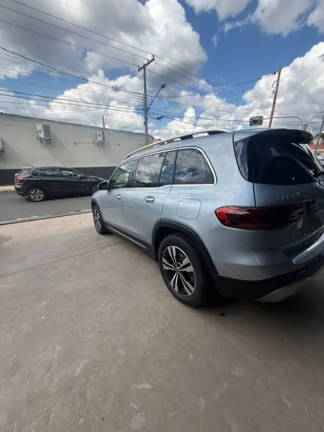 MERCEDES-BENZ GLB 220 2.0 16V 4P MHEV PROGRESSIVE 4MATIC DCT AUTOM�TICO, Foto 3