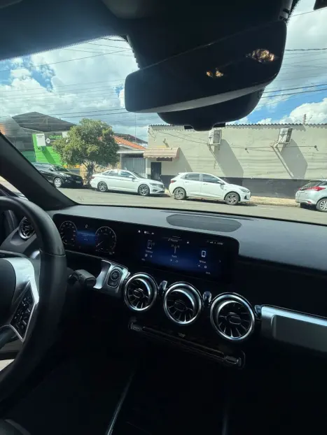 MERCEDES-BENZ GLB 220 2.0 16V 4P MHEV PROGRESSIVE 4MATIC DCT AUTOM�TICO, Foto 7