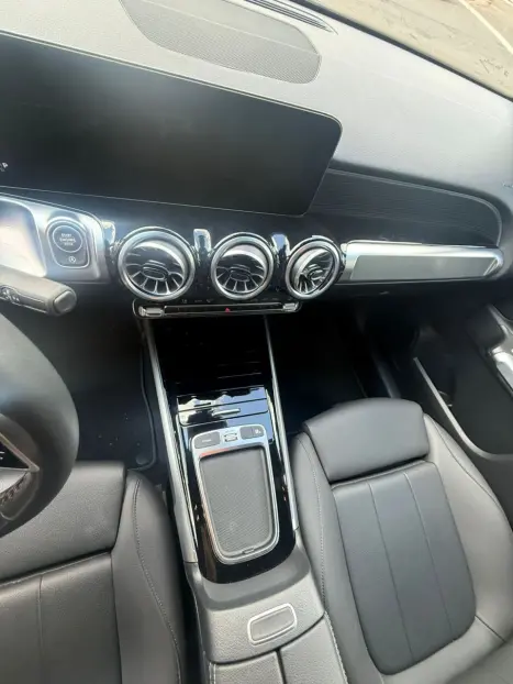 MERCEDES-BENZ GLB 220 2.0 16V 4P MHEV PROGRESSIVE 4MATIC DCT AUTOM�TICO, Foto 9