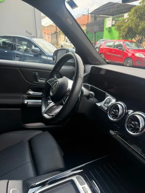 MERCEDES-BENZ GLB 220 2.0 16V 4P MHEV PROGRESSIVE 4MATIC DCT AUTOM�TICO, Foto 10