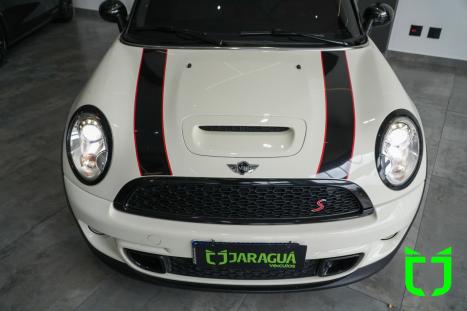 MINI Cooper 1.6 16V S TURBO AUTOM�TICO, Foto 8