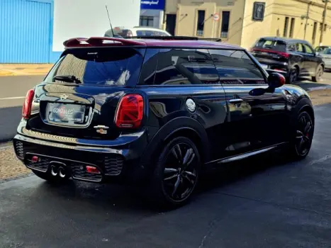 MINI Cooper 2.0 16V 4P TWINPOWER CLUBMAN JOHN COOPER WORKS ALL4 STEPTRONIC AUTOMÁTICO, Foto 23 MINI Cooper 2.0 16V 4P TWINPOWER CLUBMAN JOHN COOPER WORKS ALL4 STEPTRONIC AUTOMÁTICO, Foto 23